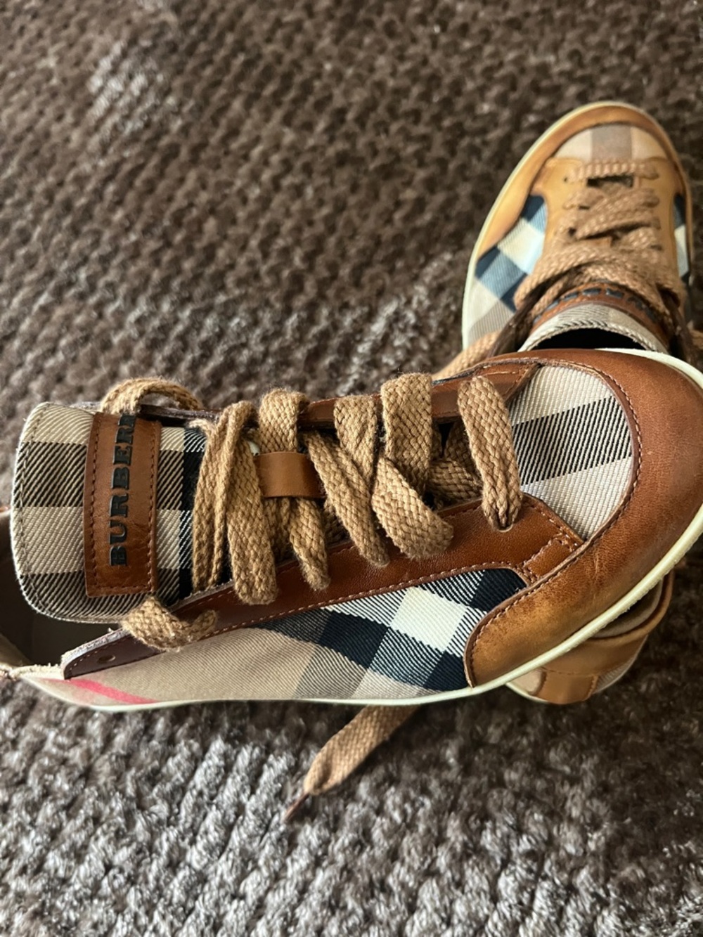 Burberry Tan Brown Plaid Low-Top Sneakers - Picture 10 of 13